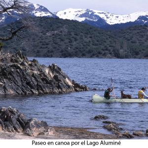 Paseo En Canoa Por El Lago 